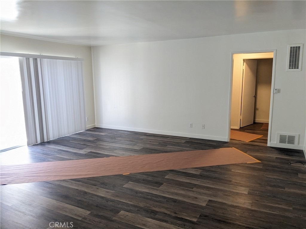 11948 Darlington Avenue - Photo 1