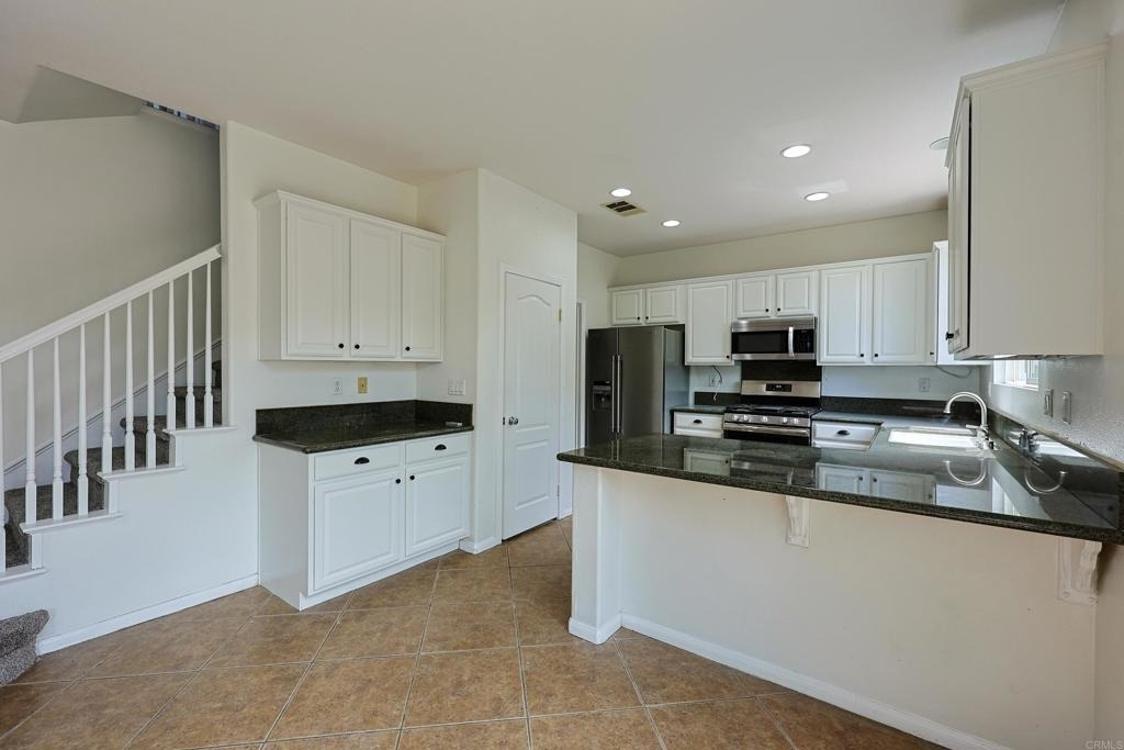 1046 Strawberry Creek Rd - Photo 9