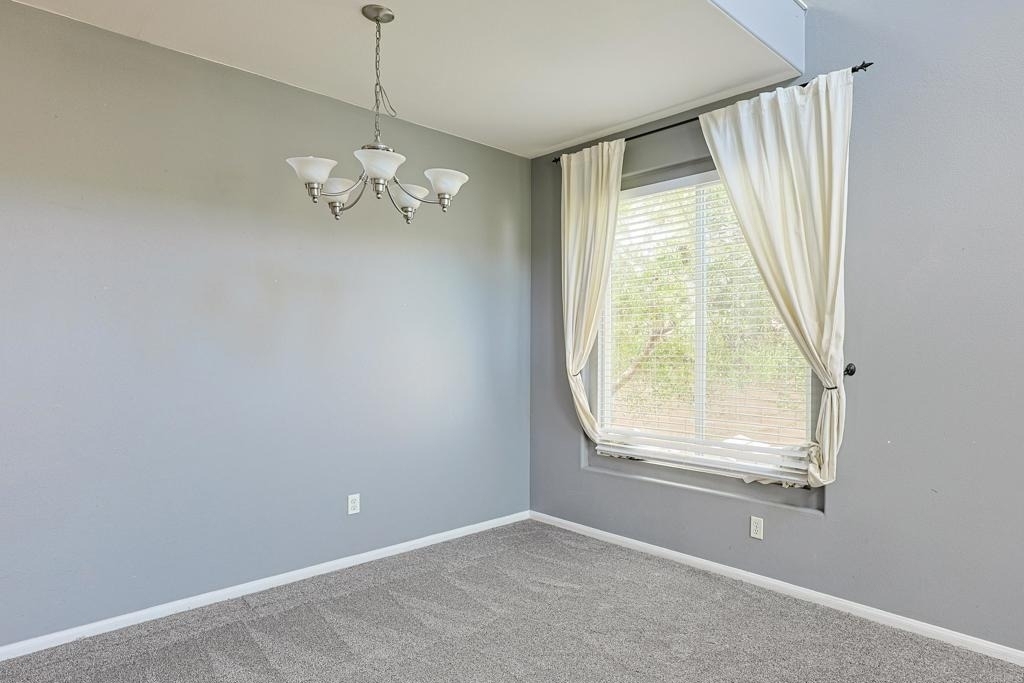 1046 Strawberry Creek Rd - Photo 4
