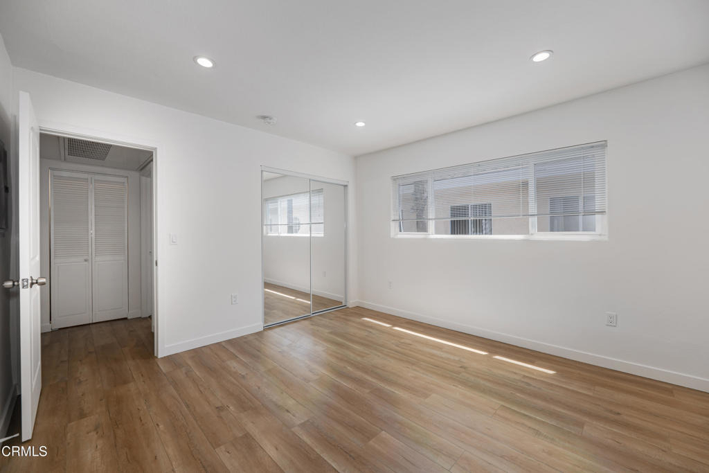 627 E Magnolia Boulevard - Photo 12