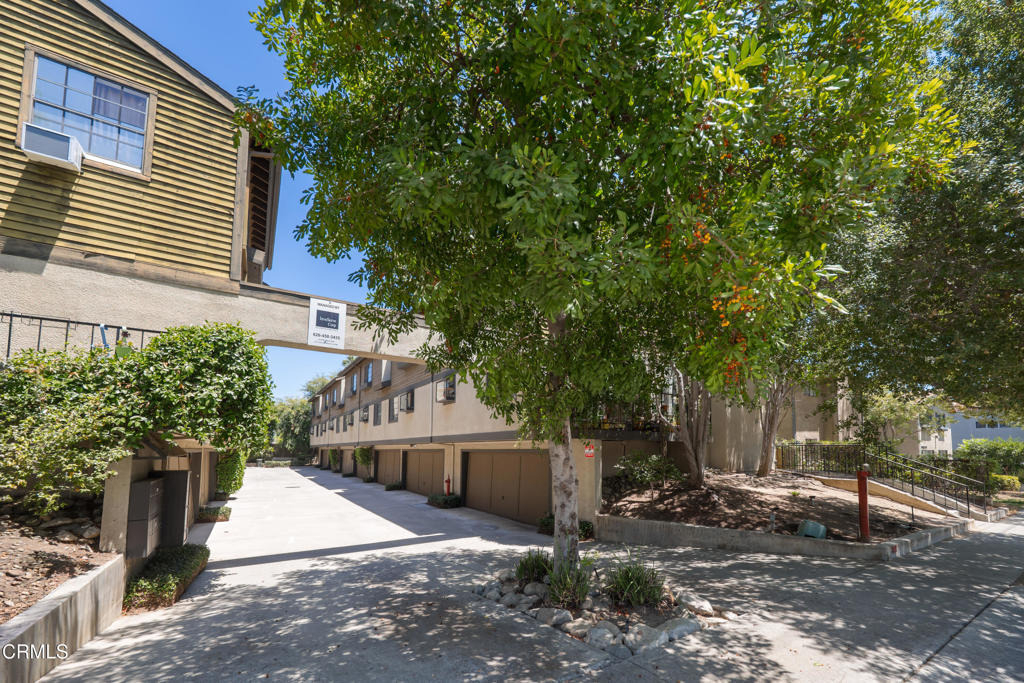 64 N Oak Avenue - Photo 21
