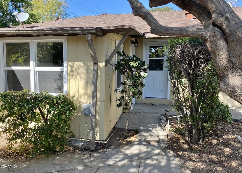1523 N Grand Oaks Avenue - Photo 0