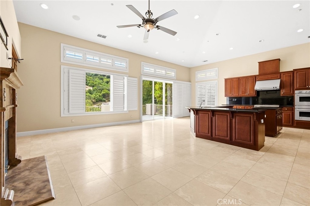 309 Whitcliff Court - Photo 4