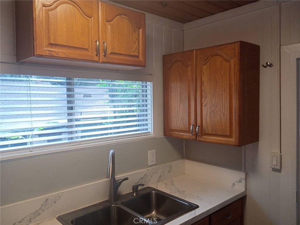 538 Brookside Lane - Photo 16
