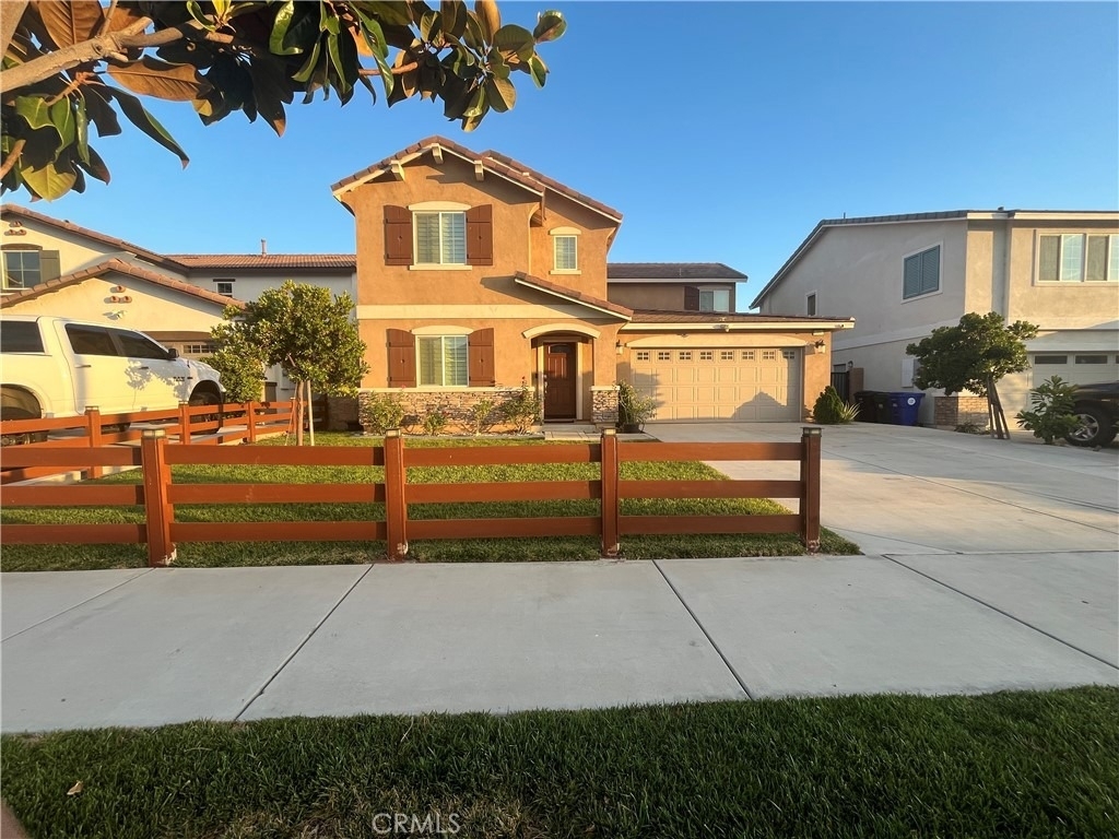 15011 Larkstone - Photo 2