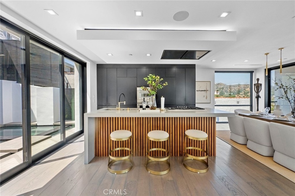 2033 Glencoe - Photo 7