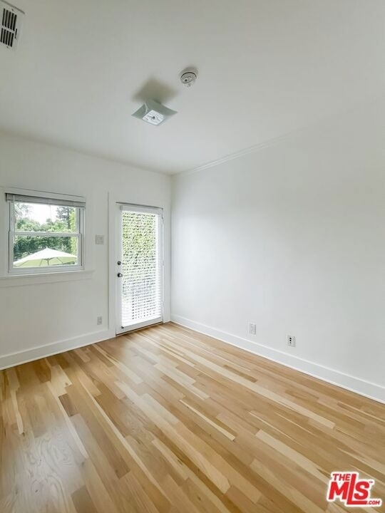 1233 Ozeta Terrace - Photo 16