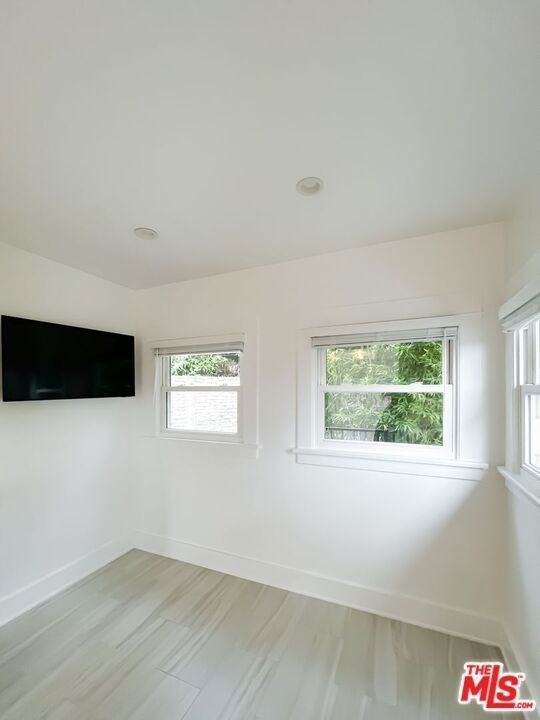 1233 Ozeta Terrace - Photo 10