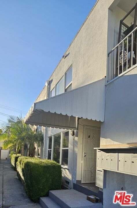 1227 S Holt Avenue - Photo 0