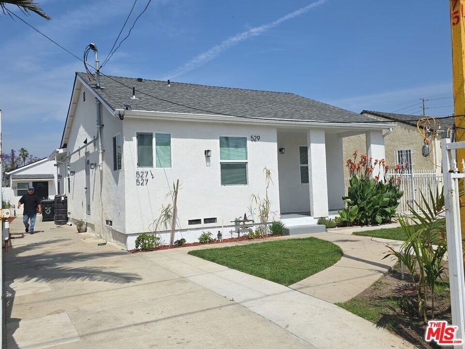 529 W 90th Street - Photo 20