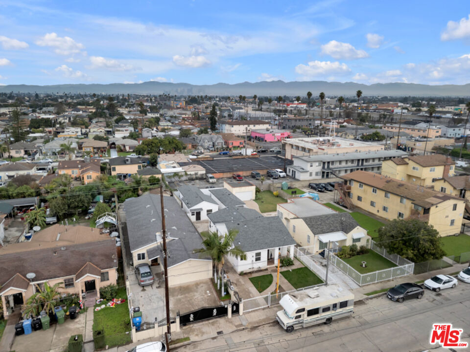 529 W 90th Street - Photo 18