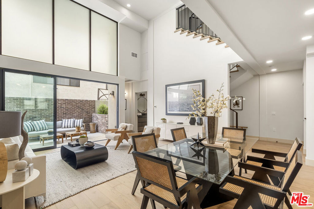 12304 Moorpark Street - Photo 8