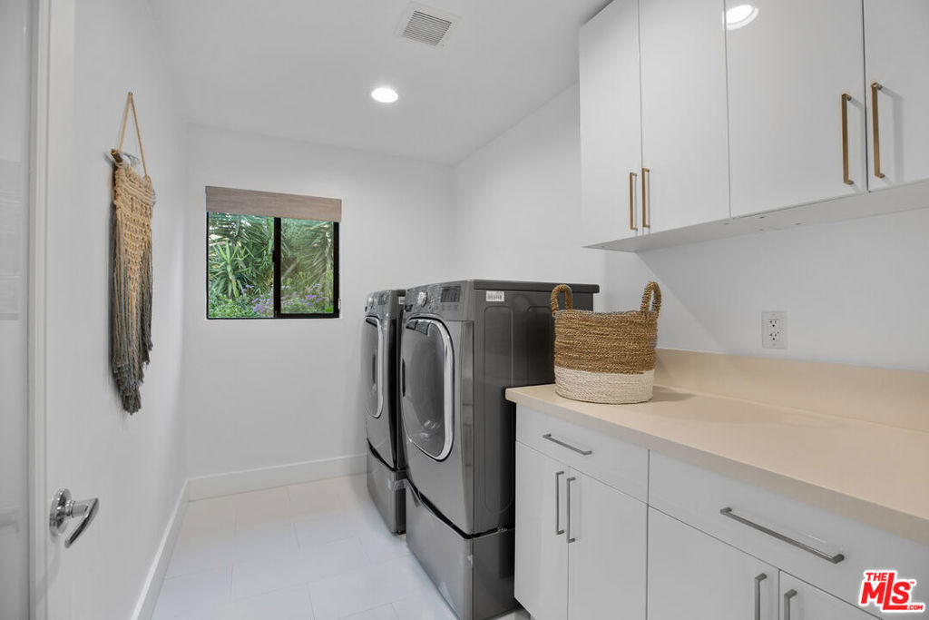 3526 Kelton Avenue - Photo 23
