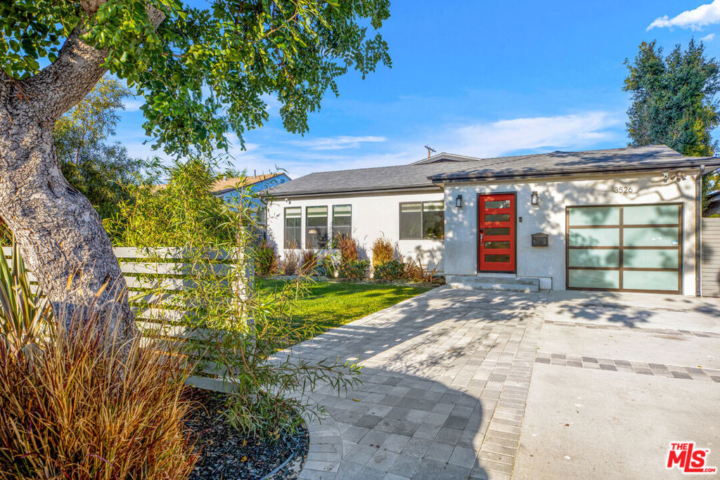 3526 Kelton Avenue - Photo 1