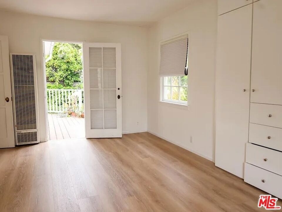 1322 N Beverly Glen Boulevard - Photo 10