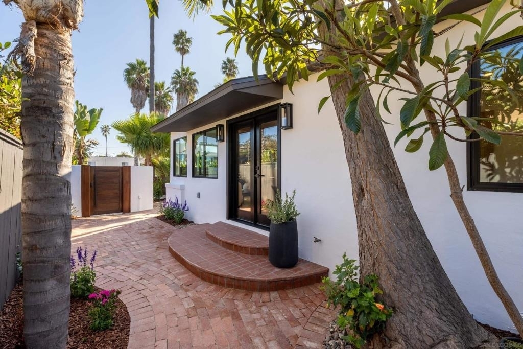 436 Bonair - Photo 12