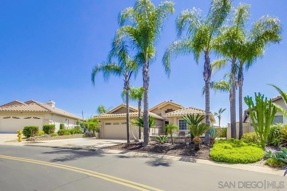 2703 Lobelia - Photo 2