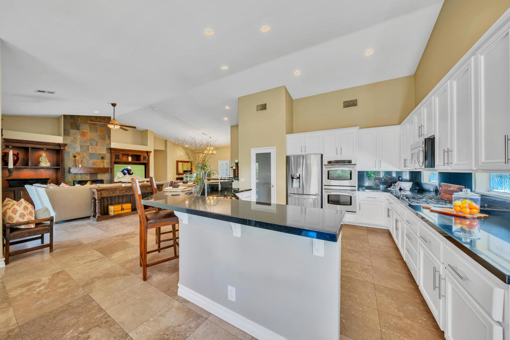 45607 Pelican Hill Court - Photo 0