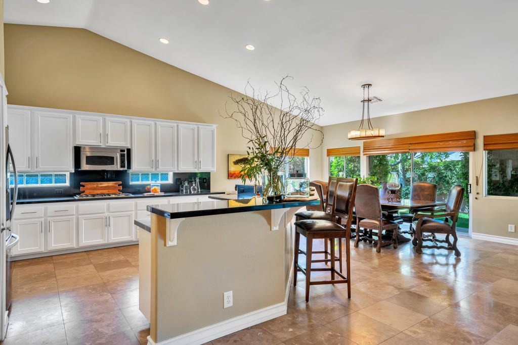 45607 Pelican Hill Court - Photo 1