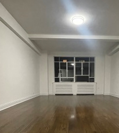 West 10th Street And 5th Avenue - Photo 1