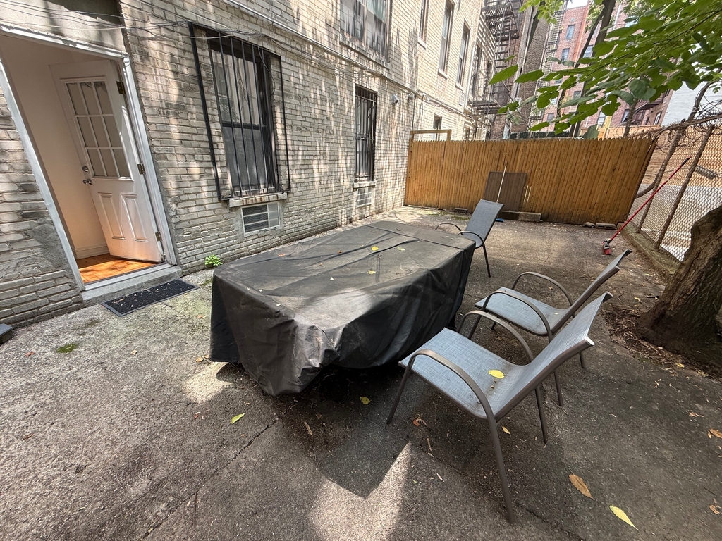 440 East 78th Street - Photo 4