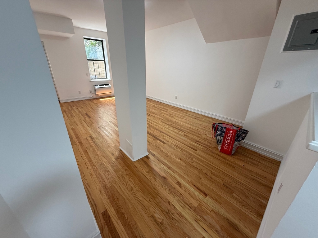 440 East 78th Street - Photo 13