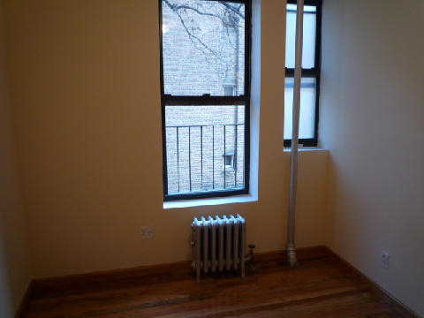 Cornelia & Bleecker - Photo 1