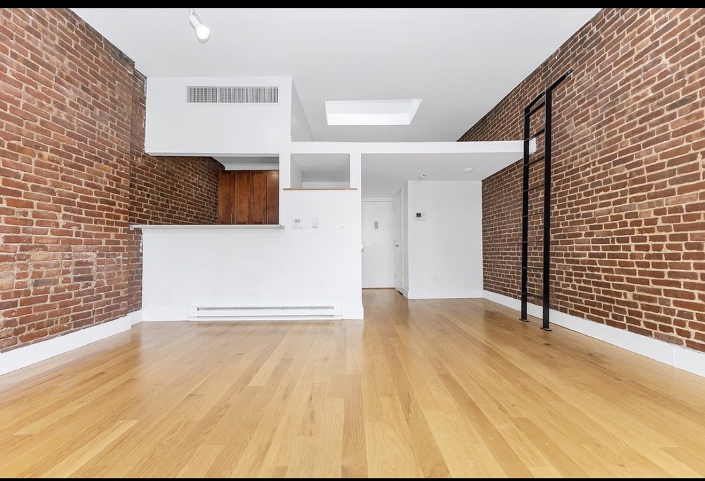 23 West 94th Street - Photo 3