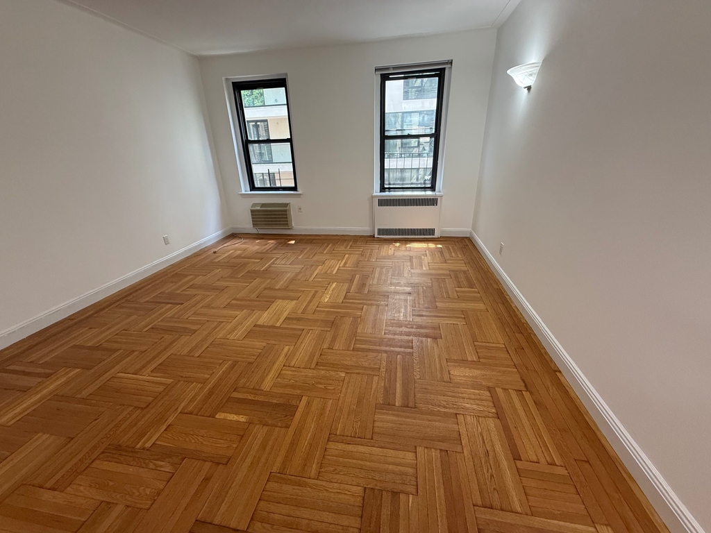 440 East 78th Street - Photo 0