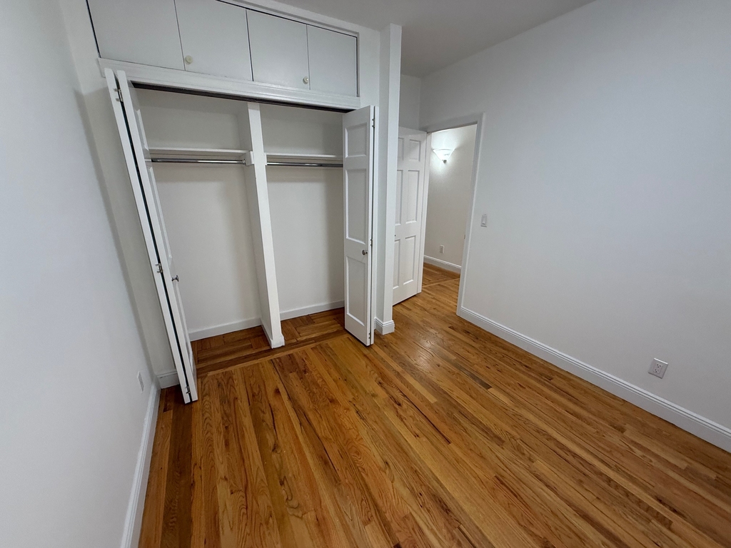 440 East 78th Street - Photo 6