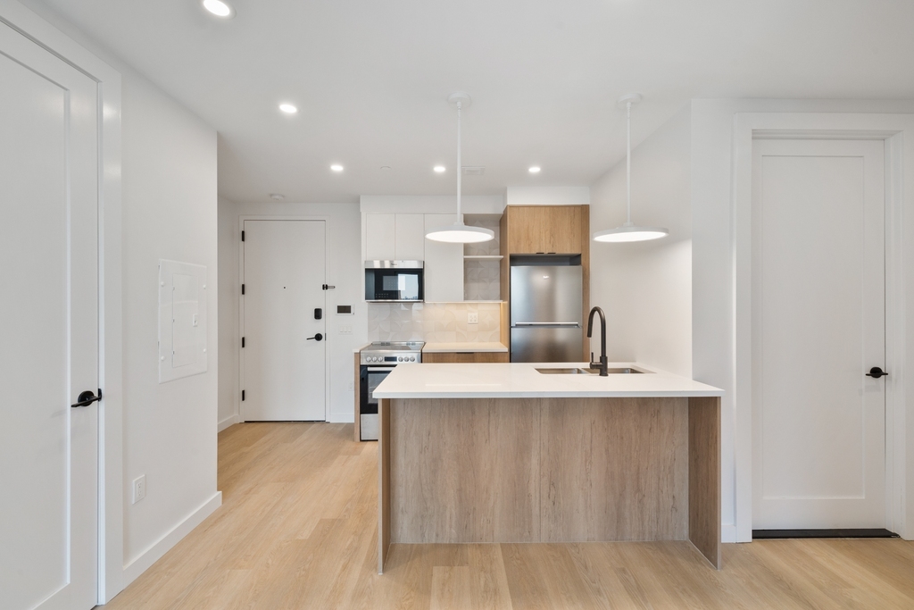 1615 Cedar Street - Photo 1
