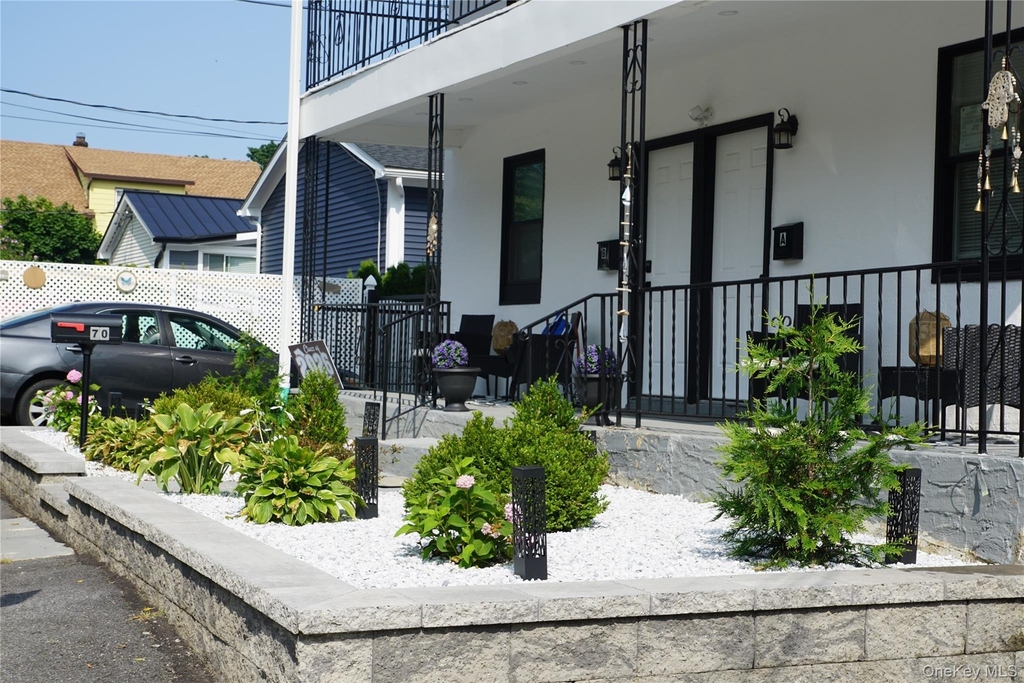 70 Dobbs Ferry Road - Photo 2