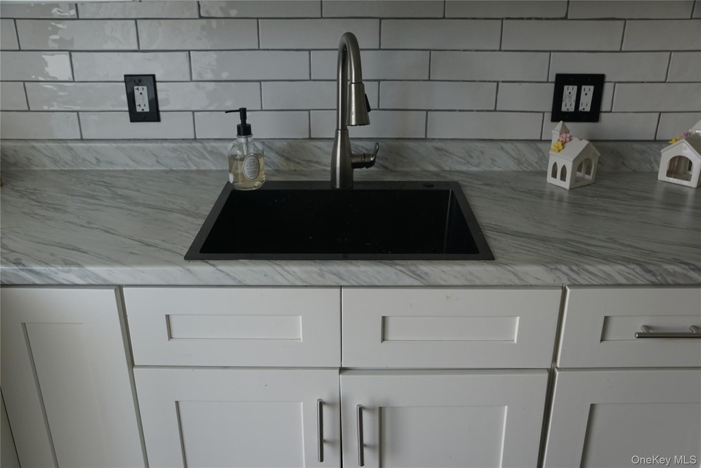 70 Dobbs Ferry Road - Photo 13