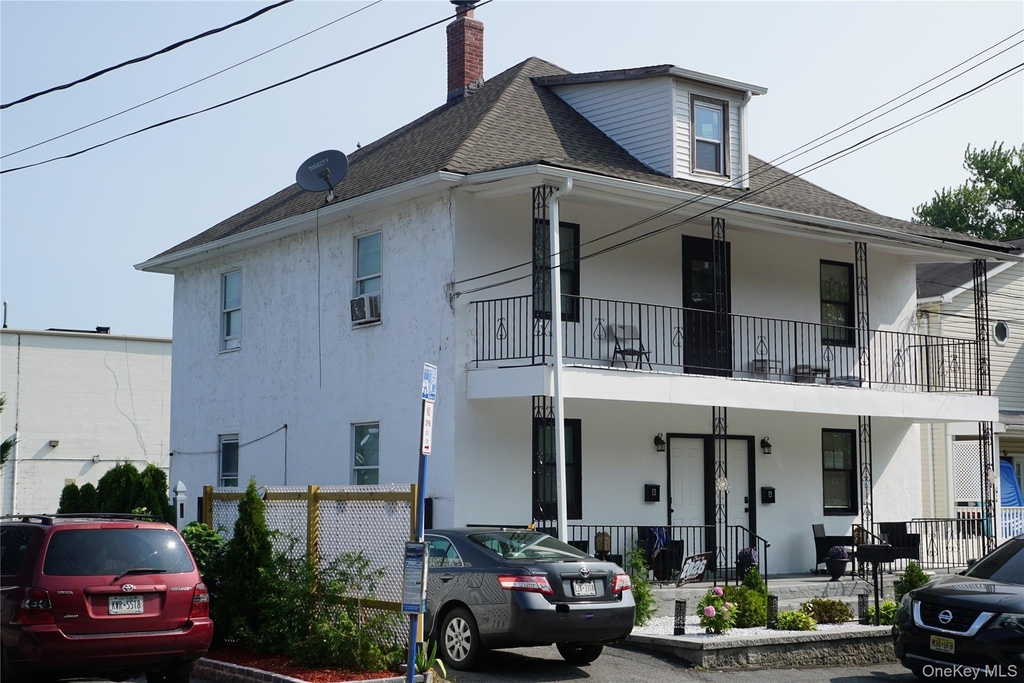 70 Dobbs Ferry Road - Photo 0