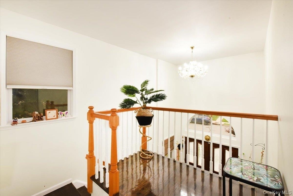 109 Charles Street - Photo 14