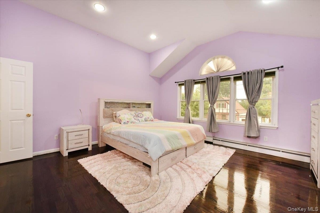 109 Charles Street - Photo 15
