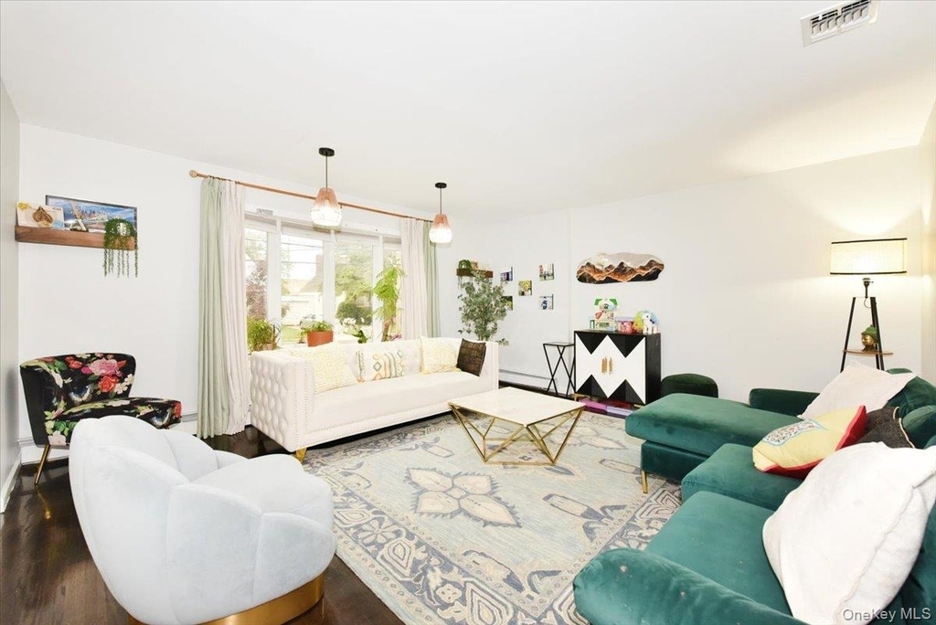 109 Charles Street - Photo 6
