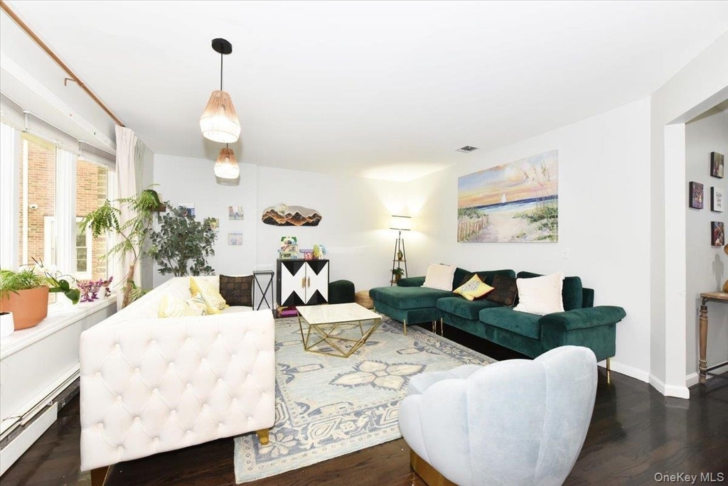 109 Charles Street - Photo 5