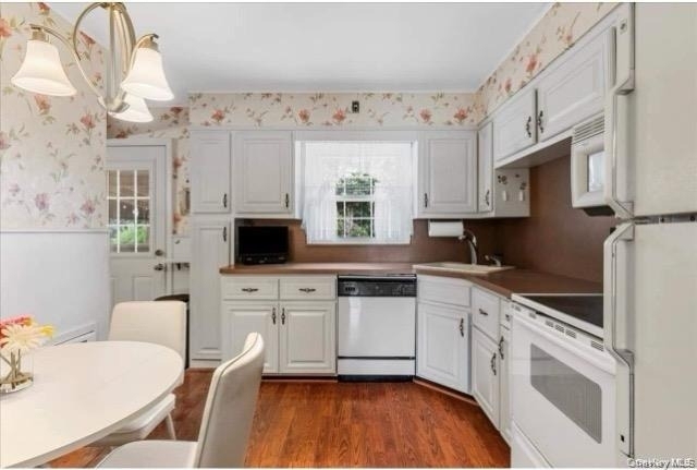 12 Lenore Avenue - Photo 2