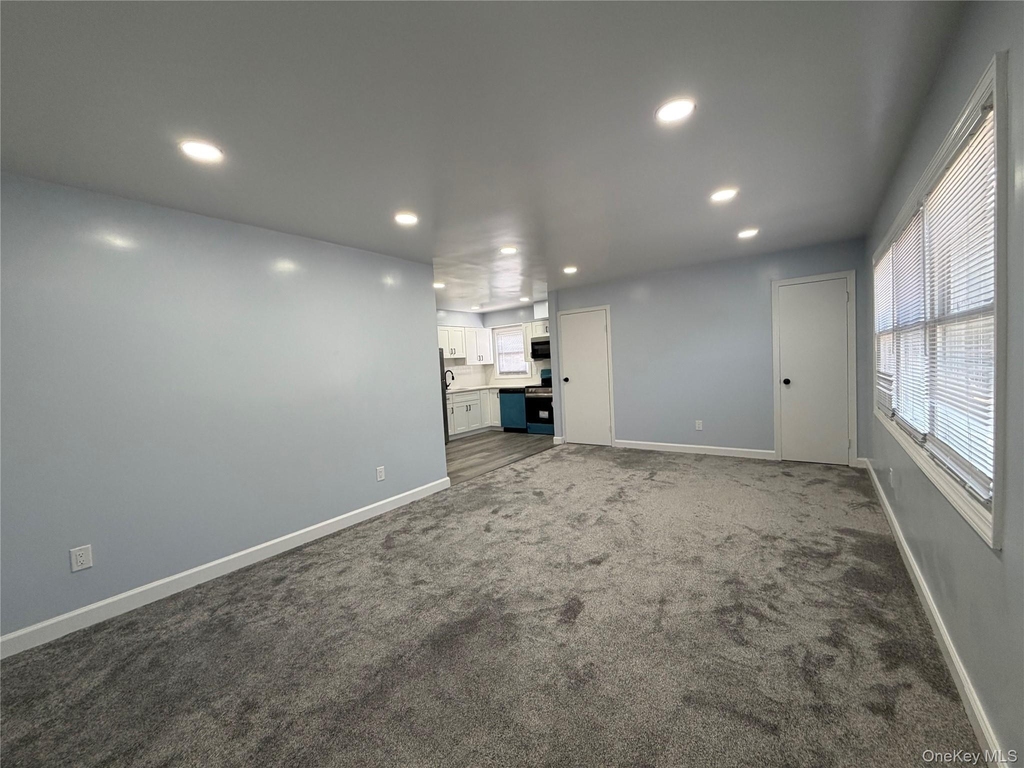 21 Cochran Place - Photo 1