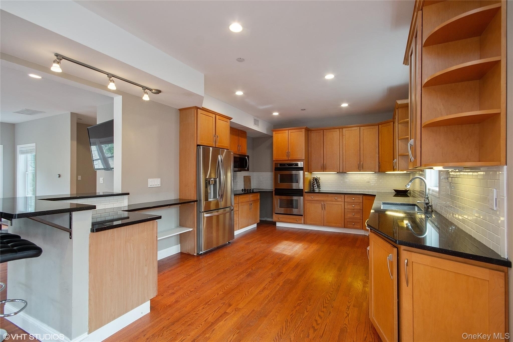 275 Croton Dam Road - Photo 2