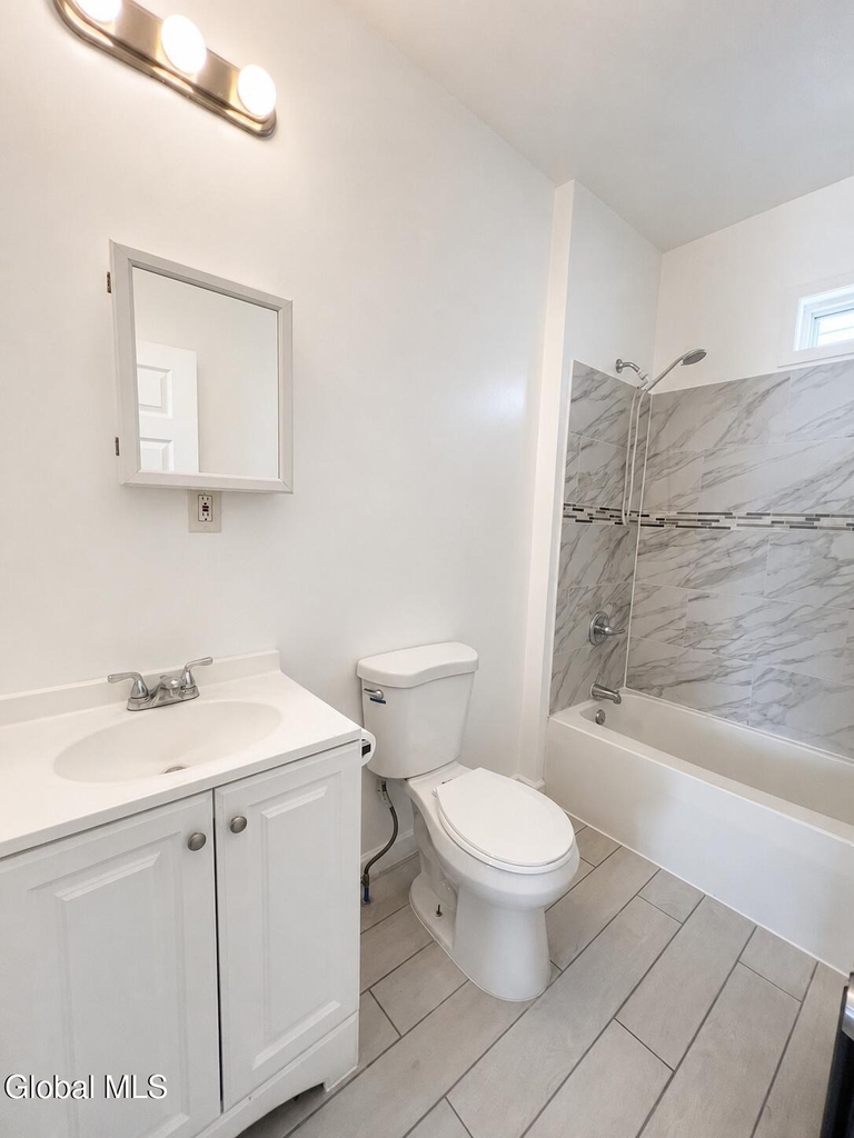 407 Victory Avenue - Photo 6