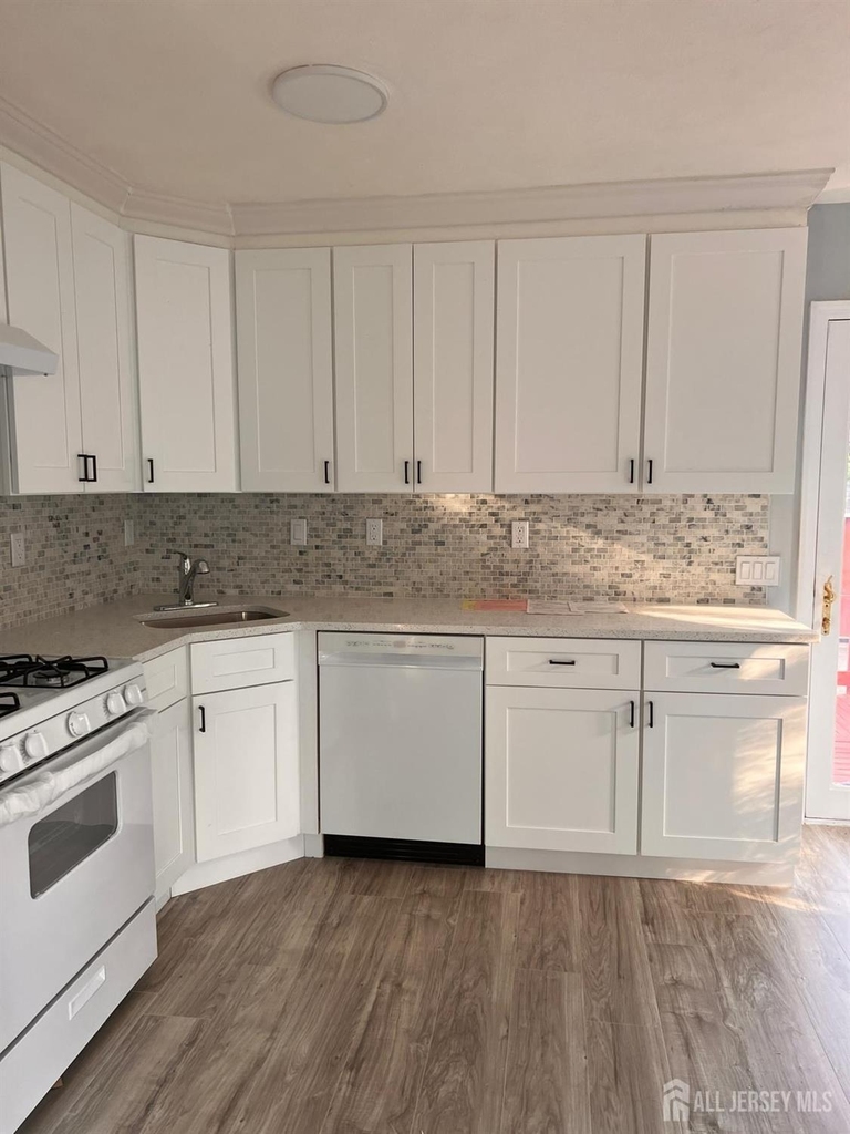 35 Fiat Avenue - Photo 21