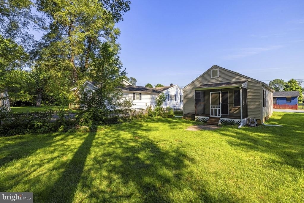 220 E 2nd Avenue - Photo 41