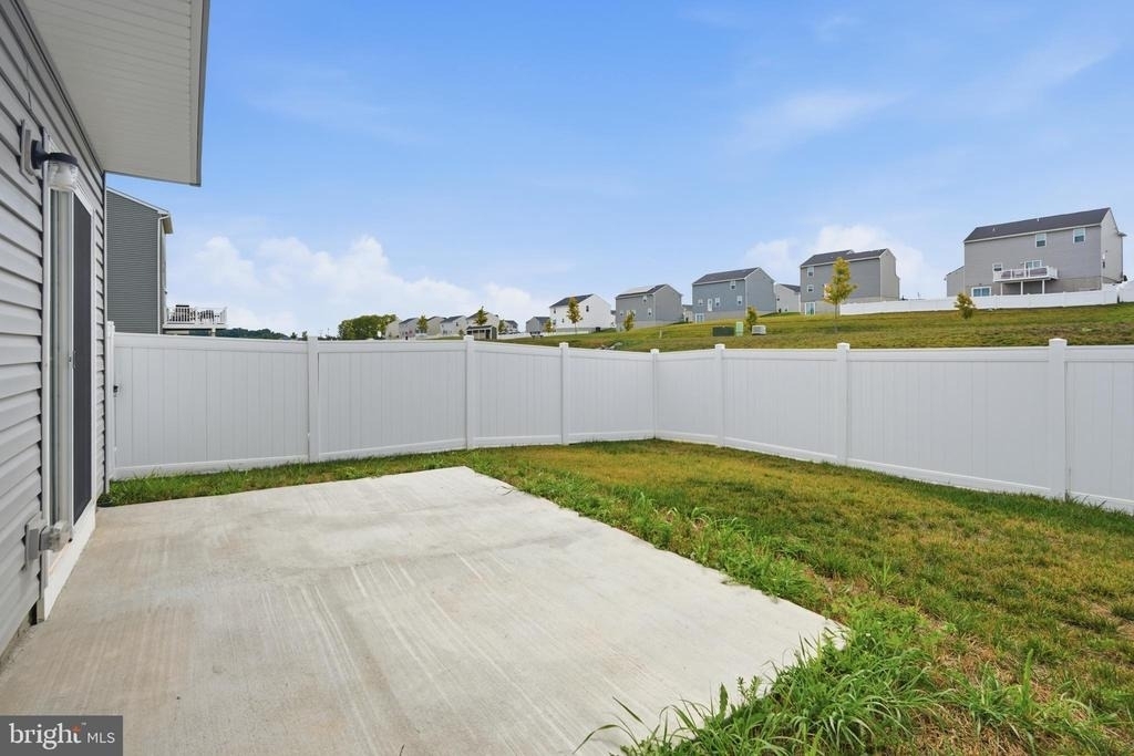 64 Dripping Springs Dr - Photo 18