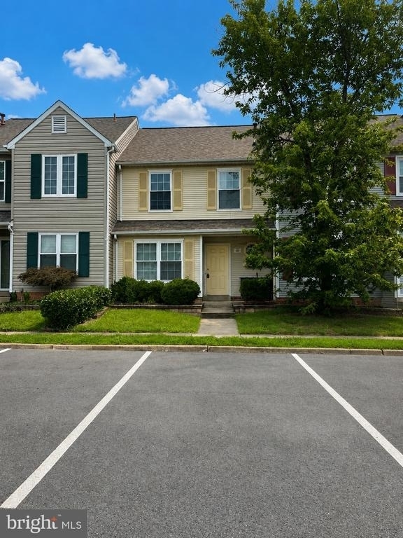 405 Windsor Ridge Court - Photo 0