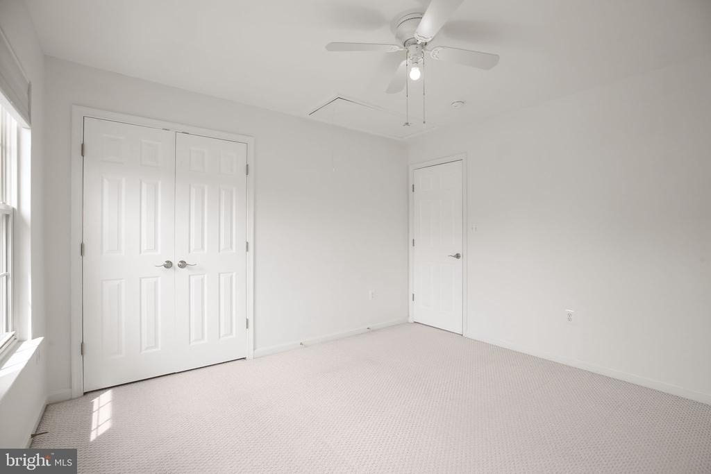 2 Alex Court - Photo 34