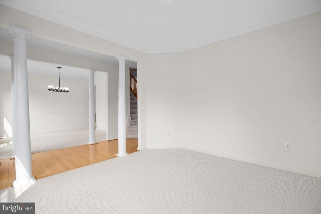 2 Alex Court - Photo 3