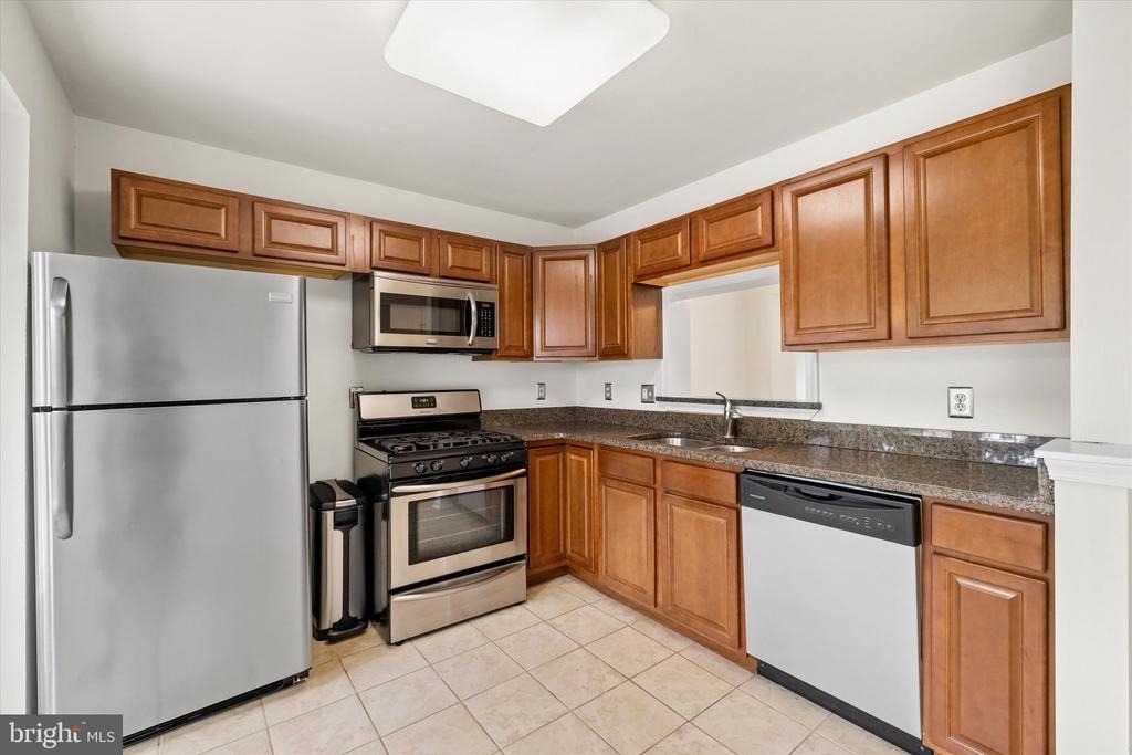 4701 Colonnade Way - Photo 10