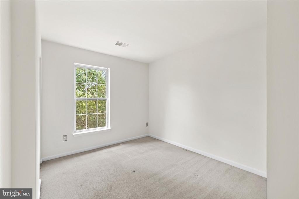 4701 Colonnade Way - Photo 18